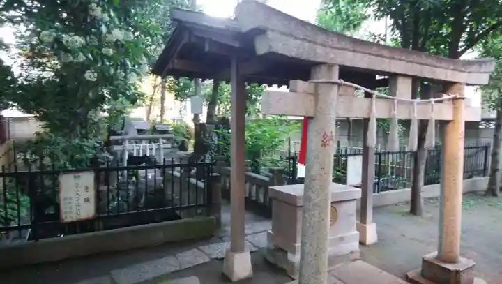 厳島神社(港町弁財天)の手水舎