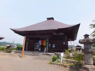 龍石寺の本殿・本堂