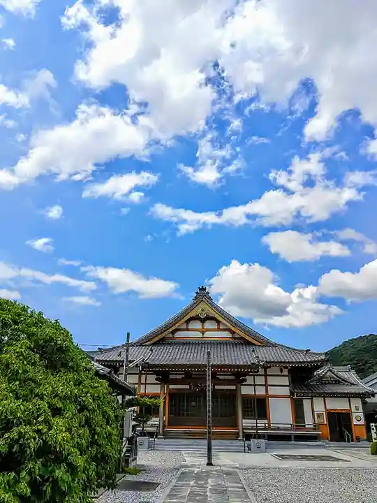 東林寺の本殿・本堂