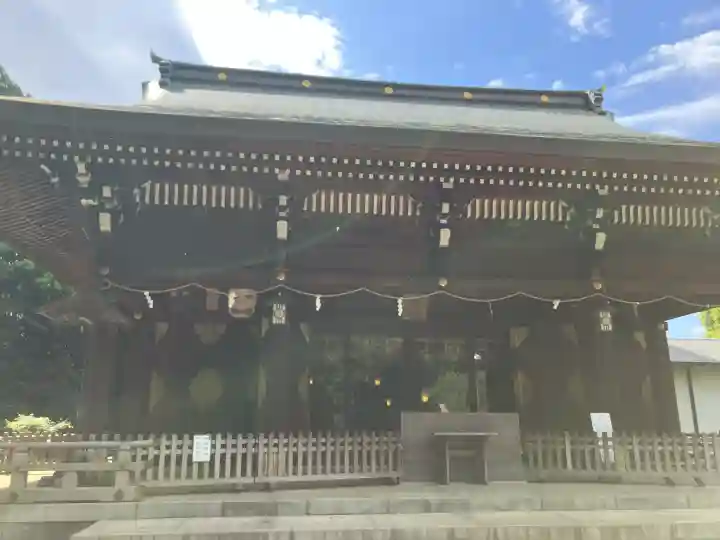 喜多見氷川神社の{uncategorized: "未分類", other: "その他", undefined: "問題あり", building: "その他建物", grave: "お墓", sacred_gate: "鳥居", guardian: "狛犬", statue: "像", buddha: "仏像", history: "歴史", nature: "自然", garden: "庭園", animal: "動物", pagoda: "塔", temizu: "手水舎", mountain_gate: "山門・神門", sanctuary: "本殿・本堂", subordinate: "末社・摂社", art: "芸術", scenery: "景色", jizo: "地蔵", ema: "絵馬", goshuin: "御朱印", omikuji: "おみくじ", items: "授与品その他", amulet: "お守り", goshuincho: "御朱印帳", eats: "食事", festival: "お祭り", votive_dance: "神楽", shichigosan: "七五三参", wedding: "結婚式", experience: "体験その他", initially: "初詣", around: "周辺", anti_infection: "感染症対策"}