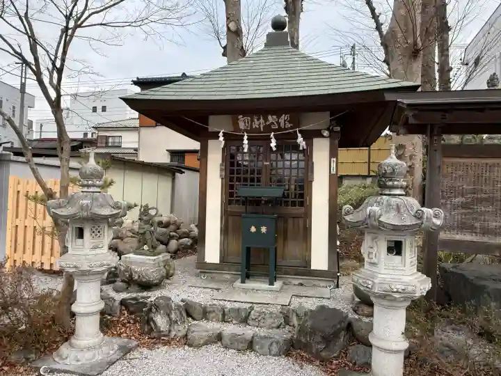 秩父今宮神社の{uncategorized: "未分類", other: "その他", undefined: "問題あり", building: "その他建物", grave: "お墓", sacred_gate: "鳥居", guardian: "狛犬", statue: "像", buddha: "仏像", history: "歴史", nature: "自然", garden: "庭園", animal: "動物", pagoda: "塔", temizu: "手水舎", mountain_gate: "山門・神門", sanctuary: "本殿・本堂", subordinate: "末社・摂社", art: "芸術", scenery: "景色", jizo: "地蔵", ema: "絵馬", goshuin: "御朱印", omikuji: "おみくじ", items: "授与品その他", amulet: "お守り", goshuincho: "御朱印帳", eats: "食事", festival: "お祭り", votive_dance: "神楽", shichigosan: "七五三参", wedding: "結婚式", experience: "体験その他", initially: "初詣", around: "周辺", anti_infection: "感染症対策"}