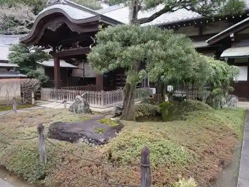 東長谷寺　薬王院の庭園