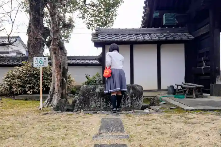 高蔵寺の手水舎
