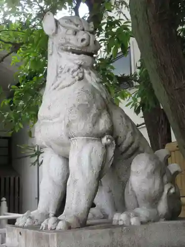 鳥越神社の狛犬