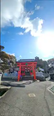 伊豫稲荷神社の{uncategorized: "未分類", other: "その他", undefined: "問題あり", building: "その他建物", grave: "お墓", sacred_gate: "鳥居", guardian: "狛犬", statue: "像", buddha: "仏像", history: "歴史", nature: "自然", garden: "庭園", animal: "動物", pagoda: "塔", temizu: "手水舎", mountain_gate: "山門・神門", sanctuary: "本殿・本堂", subordinate: "末社・摂社", art: "芸術", scenery: "景色", jizo: "地蔵", ema: "絵馬", goshuin: "御朱印", omikuji: "おみくじ", items: "授与品その他", amulet: "お守り", goshuincho: "御朱印帳", eats: "食事", festival: "お祭り", votive_dance: "神楽", shichigosan: "七五三参", wedding: "結婚式", experience: "体験その他", initially: "初詣", around: "周辺", anti_infection: "感染症対策"}