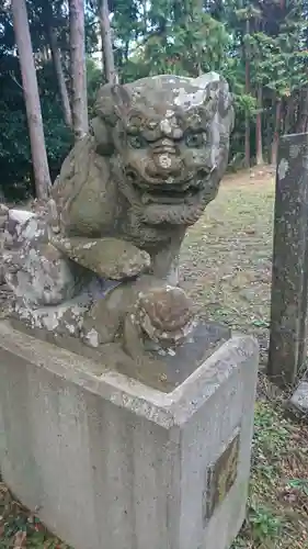 伊去波夜和気命神社の狛犬