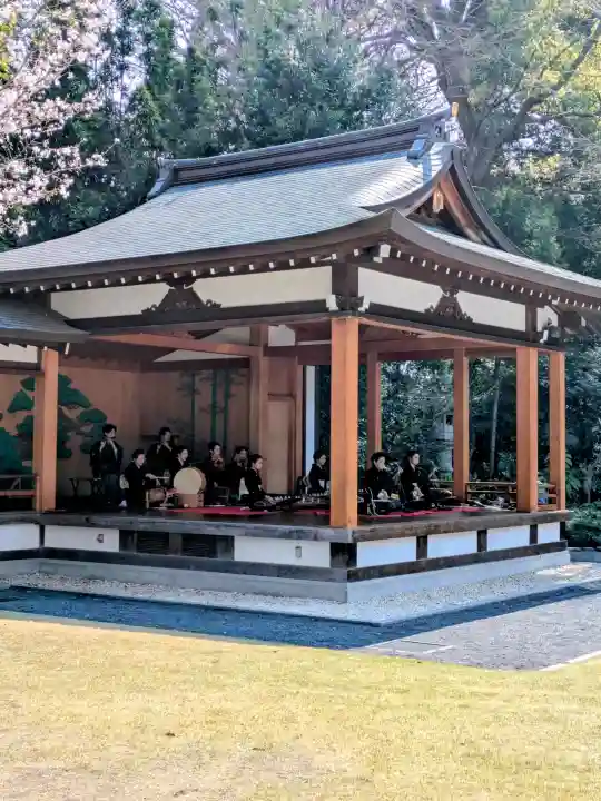 阿佐ヶ谷神明宮の{uncategorized: "未分類", other: "その他", undefined: "問題あり", building: "その他建物", grave: "お墓", sacred_gate: "鳥居", guardian: "狛犬", statue: "像", buddha: "仏像", history: "歴史", nature: "自然", garden: "庭園", animal: "動物", pagoda: "塔", temizu: "手水舎", mountain_gate: "山門・神門", sanctuary: "本殿・本堂", subordinate: "末社・摂社", art: "芸術", scenery: "景色", jizo: "地蔵", ema: "絵馬", goshuin: "御朱印", omikuji: "おみくじ", items: "授与品その他", amulet: "お守り", goshuincho: "御朱印帳", eats: "食事", festival: "お祭り", votive_dance: "神楽", shichigosan: "七五三参", wedding: "結婚式", experience: "体験その他", initially: "初詣", around: "周辺", anti_infection: "感染症対策"}