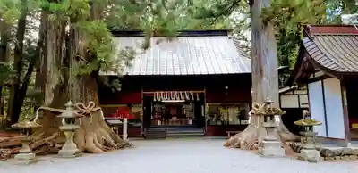 北口本宮冨士浅間神社の本殿・本堂