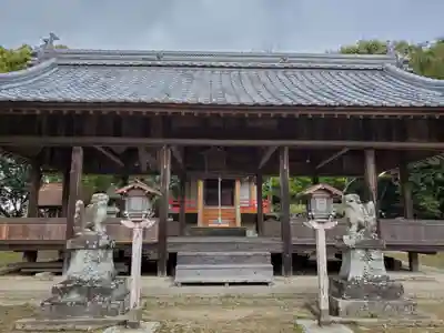 新宮神社の本殿・本堂