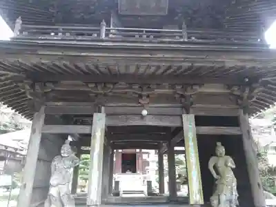 泉福寺の山門・神門