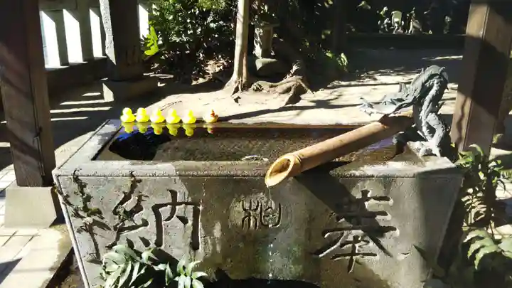 柏諏訪神社の手水舎