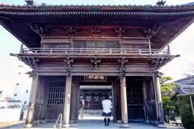海徳寺の山門・神門