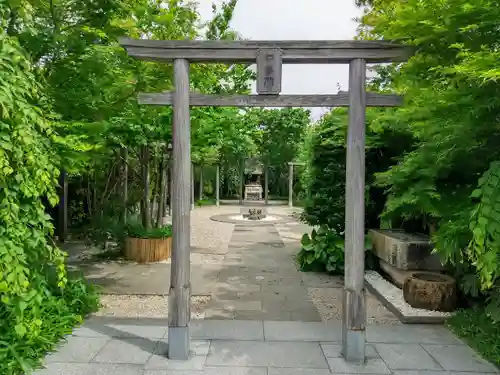 鉄道神社の鳥居