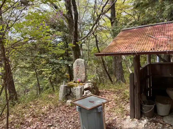 丸山稲荷神社奥社のその他建物