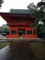 穴八幡宮の山門・神門