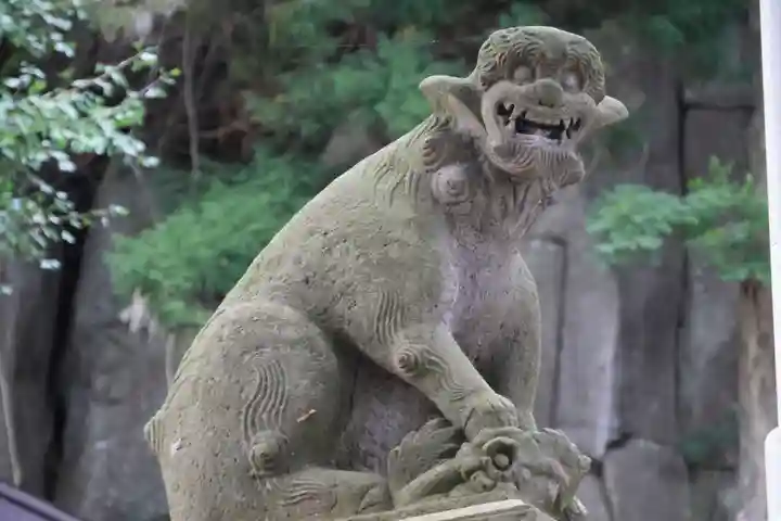 八幡神社(岩窪切岸城址)の狛犬