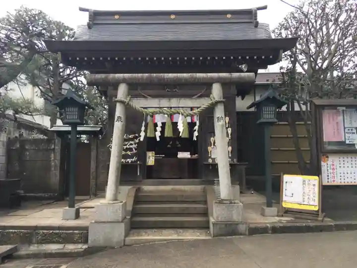 太子堂八幡神社の鳥居