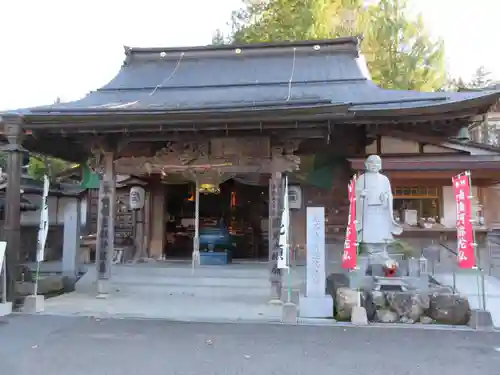熊谷寺の本殿・本堂