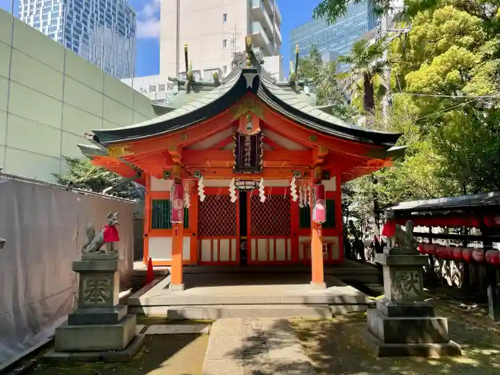 豊栄稲荷神社の{uncategorized: "未分類", other: "その他", undefined: "問題あり", building: "その他建物", grave: "お墓", sacred_gate: "鳥居", guardian: "狛犬", statue: "像", buddha: "仏像", history: "歴史", nature: "自然", garden: "庭園", animal: "動物", pagoda: "塔", temizu: "手水舎", mountain_gate: "山門・神門", sanctuary: "本殿・本堂", subordinate: "末社・摂社", art: "芸術", scenery: "景色", jizo: "地蔵", ema: "絵馬", goshuin: "御朱印", omikuji: "おみくじ", items: "授与品その他", amulet: "お守り", goshuincho: "御朱印帳", eats: "食事", festival: "お祭り", votive_dance: "神楽", shichigosan: "七五三参", wedding: "結婚式", experience: "体験その他", initially: "初詣", around: "周辺", anti_infection: "感染症対策"}