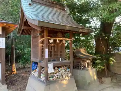 雄郡神社の末社・摂社