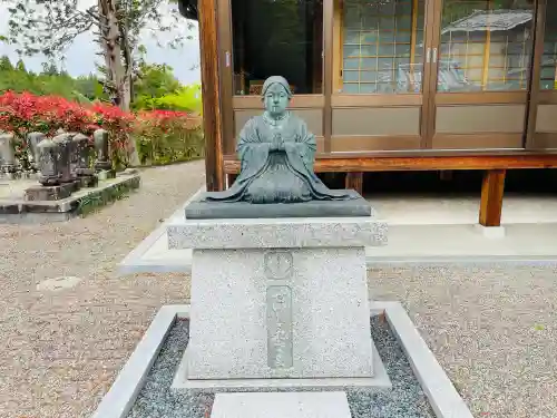 善福寺の{uncategorized: "未分類", other: "その他", undefined: "問題あり", building: "その他建物", grave: "お墓", sacred_gate: "鳥居", guardian: "狛犬", statue: "像", buddha: "仏像", history: "歴史", nature: "自然", garden: "庭園", animal: "動物", pagoda: "塔", temizu: "手水舎", mountain_gate: "山門・神門", sanctuary: "本殿・本堂", subordinate: "末社・摂社", art: "芸術", scenery: "景色", jizo: "地蔵", ema: "絵馬", goshuin: "御朱印", omikuji: "おみくじ", items: "授与品その他", amulet: "お守り", goshuincho: "御朱印帳", eats: "食事", festival: "お祭り", votive_dance: "神楽", shichigosan: "七五三参", wedding: "結婚式", experience: "体験その他", initially: "初詣", around: "周辺", anti_infection: "感染症対策"}