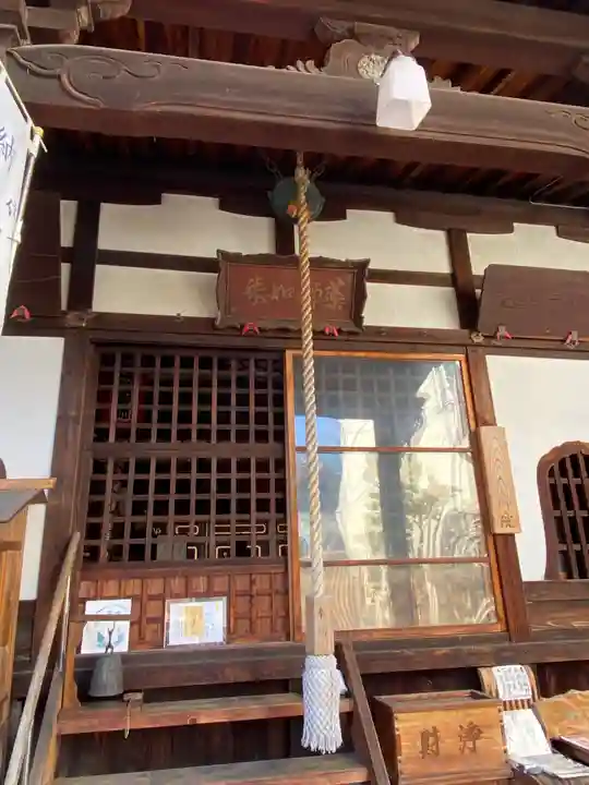 薬師院の本殿・本堂