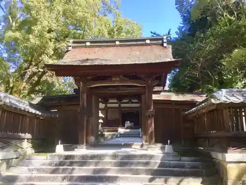 吉香神社の山門・神門