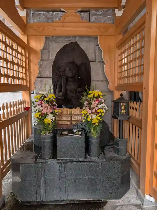 赤坂不動尊威徳寺(東京都)