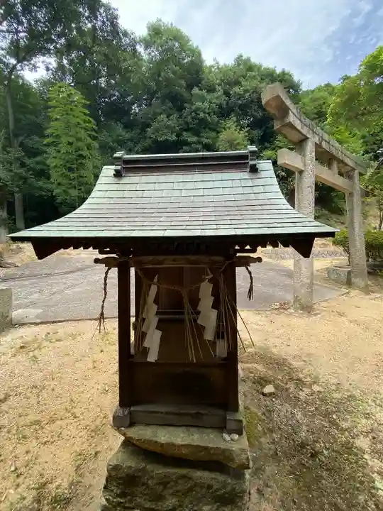 真止戸山神社の末社・摂社