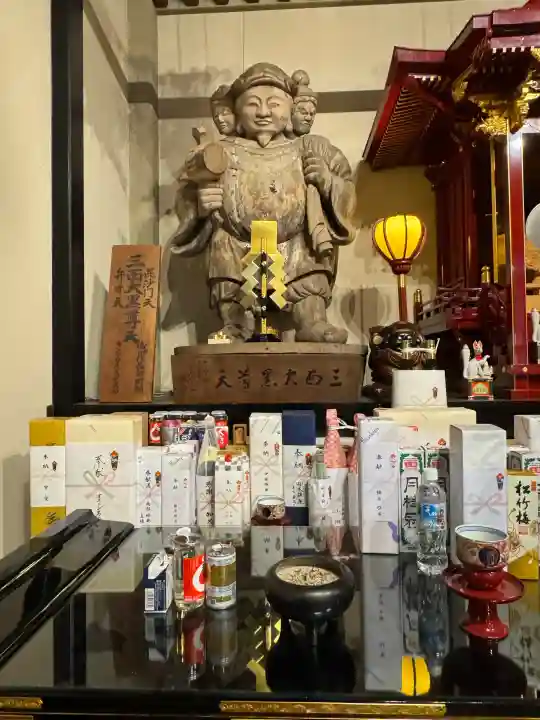 伊勢の国 四天王寺の{uncategorized: "未分類", other: "その他", undefined: "問題あり", building: "その他建物", grave: "お墓", sacred_gate: "鳥居", guardian: "狛犬", statue: "像", buddha: "仏像", history: "歴史", nature: "自然", garden: "庭園", animal: "動物", pagoda: "塔", temizu: "手水舎", mountain_gate: "山門・神門", sanctuary: "本殿・本堂", subordinate: "末社・摂社", art: "芸術", scenery: "景色", jizo: "地蔵", ema: "絵馬", goshuin: "御朱印", omikuji: "おみくじ", items: "授与品その他", amulet: "お守り", goshuincho: "御朱印帳", eats: "食事", festival: "お祭り", votive_dance: "神楽", shichigosan: "七五三参", wedding: "結婚式", experience: "体験その他", initially: "初詣", around: "周辺", anti_infection: "感染症対策"}