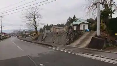 観音堂（粟倉）のその他建物