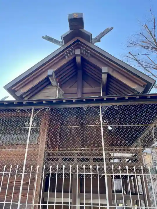 本一色天祖神社の{uncategorized: "未分類", other: "その他", undefined: "問題あり", building: "その他建物", grave: "お墓", sacred_gate: "鳥居", guardian: "狛犬", statue: "像", buddha: "仏像", history: "歴史", nature: "自然", garden: "庭園", animal: "動物", pagoda: "塔", temizu: "手水舎", mountain_gate: "山門・神門", sanctuary: "本殿・本堂", subordinate: "末社・摂社", art: "芸術", scenery: "景色", jizo: "地蔵", ema: "絵馬", goshuin: "御朱印", omikuji: "おみくじ", items: "授与品その他", amulet: "お守り", goshuincho: "御朱印帳", eats: "食事", festival: "お祭り", votive_dance: "神楽", shichigosan: "七五三参", wedding: "結婚式", experience: "体験その他", initially: "初詣", around: "周辺", anti_infection: "感染症対策"}