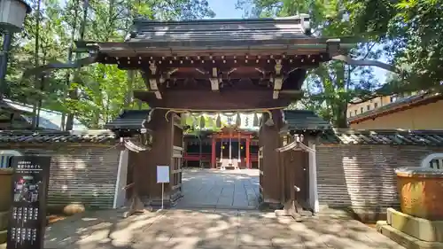 赤坂氷川神社の山門