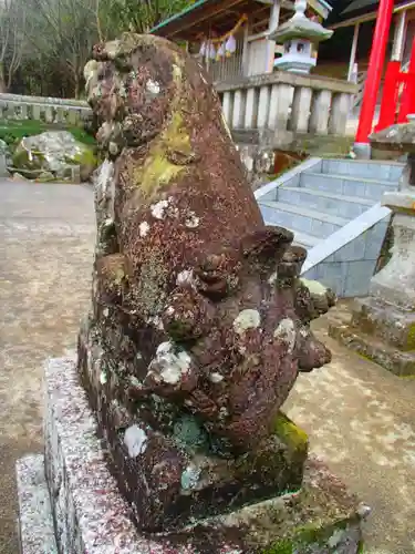 烏止野神社の狛犬