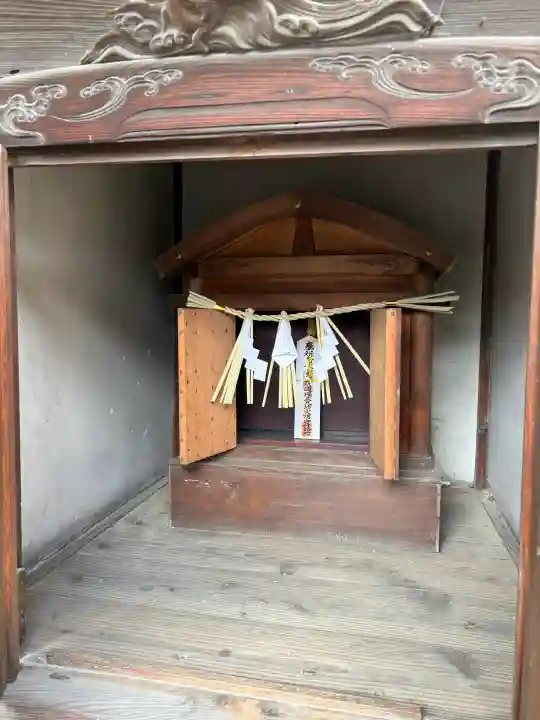 長光寺の{uncategorized: "未分類", other: "その他", undefined: "問題あり", building: "その他建物", grave: "お墓", sacred_gate: "鳥居", guardian: "狛犬", statue: "像", buddha: "仏像", history: "歴史", nature: "自然", garden: "庭園", animal: "動物", pagoda: "塔", temizu: "手水舎", mountain_gate: "山門・神門", sanctuary: "本殿・本堂", subordinate: "末社・摂社", art: "芸術", scenery: "景色", jizo: "地蔵", ema: "絵馬", goshuin: "御朱印", omikuji: "おみくじ", items: "授与品その他", amulet: "お守り", goshuincho: "御朱印帳", eats: "食事", festival: "お祭り", votive_dance: "神楽", shichigosan: "七五三参", wedding: "結婚式", experience: "体験その他", initially: "初詣", around: "周辺", anti_infection: "感染症対策"}