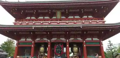 浅草寺の山門・神門