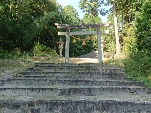 恵田八幡宮の鳥居