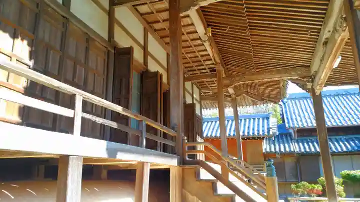 光泉寺の本殿・本堂