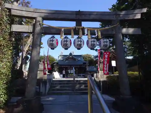 中野沼袋氷川神社の鳥居
