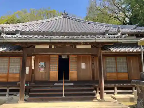 九品院の本殿・本堂