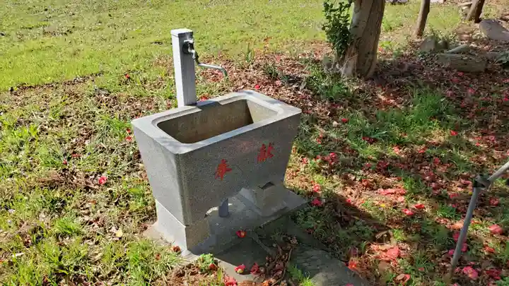 稲荷神社の手水舎