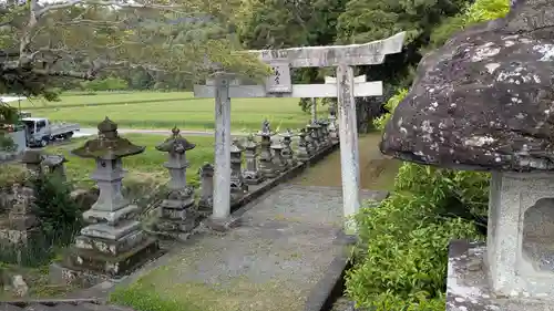 岩崎神社の鳥居