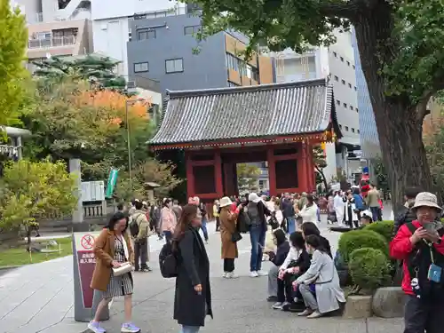 浅草寺の山門・神門