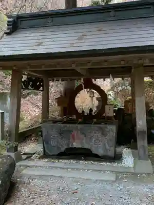 大嶽山那賀都神社(山梨県)