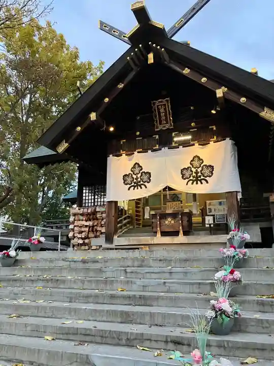 札幌諏訪神社の本殿・本堂