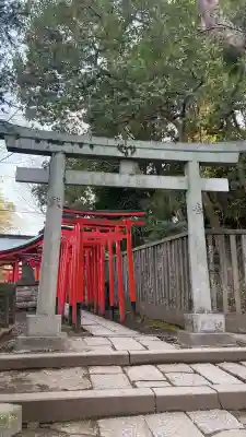 根津神社の{uncategorized: "未分類", other: "その他", undefined: "問題あり", building: "その他建物", grave: "お墓", sacred_gate: "鳥居", guardian: "狛犬", statue: "像", buddha: "仏像", history: "歴史", nature: "自然", garden: "庭園", animal: "動物", pagoda: "塔", temizu: "手水舎", mountain_gate: "山門・神門", sanctuary: "本殿・本堂", subordinate: "末社・摂社", art: "芸術", scenery: "景色", jizo: "地蔵", ema: "絵馬", goshuin: "御朱印", omikuji: "おみくじ", items: "授与品その他", amulet: "お守り", goshuincho: "御朱印帳", eats: "食事", festival: "お祭り", votive_dance: "神楽", shichigosan: "七五三参", wedding: "結婚式", experience: "体験その他", initially: "初詣", around: "周辺", anti_infection: "感染症対策"}