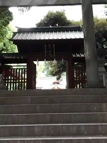 金王八幡宮の山門