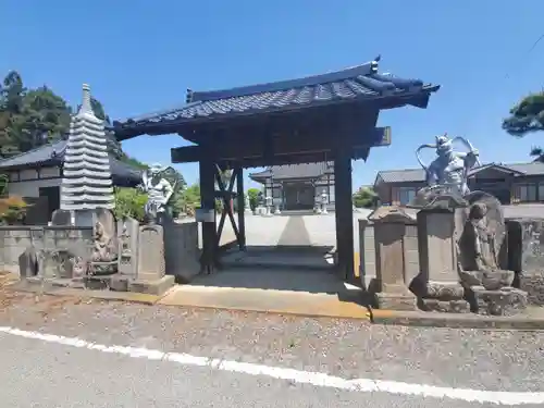 雷光寺の山門・神門