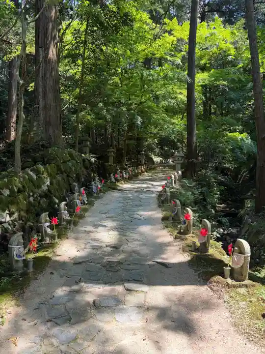 金剛輪寺の{uncategorized: "未分類", other: "その他", undefined: "問題あり", building: "その他建物", grave: "お墓", sacred_gate: "鳥居", guardian: "狛犬", statue: "像", buddha: "仏像", history: "歴史", nature: "自然", garden: "庭園", animal: "動物", pagoda: "塔", temizu: "手水舎", mountain_gate: "山門・神門", sanctuary: "本殿・本堂", subordinate: "末社・摂社", art: "芸術", scenery: "景色", jizo: "地蔵", ema: "絵馬", goshuin: "御朱印", omikuji: "おみくじ", items: "授与品その他", amulet: "お守り", goshuincho: "御朱印帳", eats: "食事", festival: "お祭り", votive_dance: "神楽", shichigosan: "七五三参", wedding: "結婚式", experience: "体験その他", initially: "初詣", around: "周辺", anti_infection: "感染症対策"}