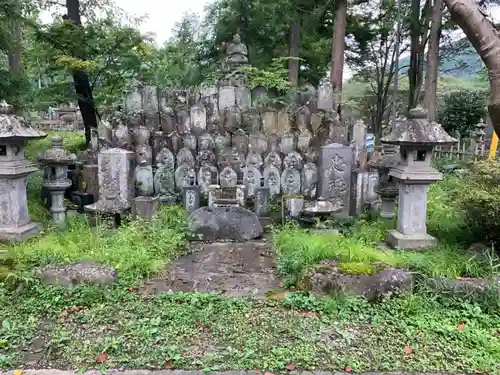 建明寺の地蔵